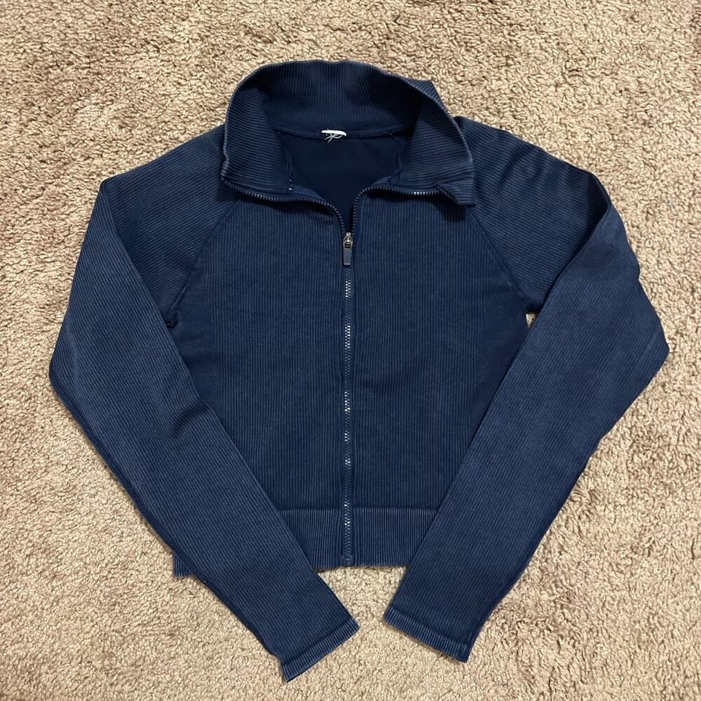 Fabletics Cropped Seamless Rib‎ Full-Zip - Picture 2 of 4